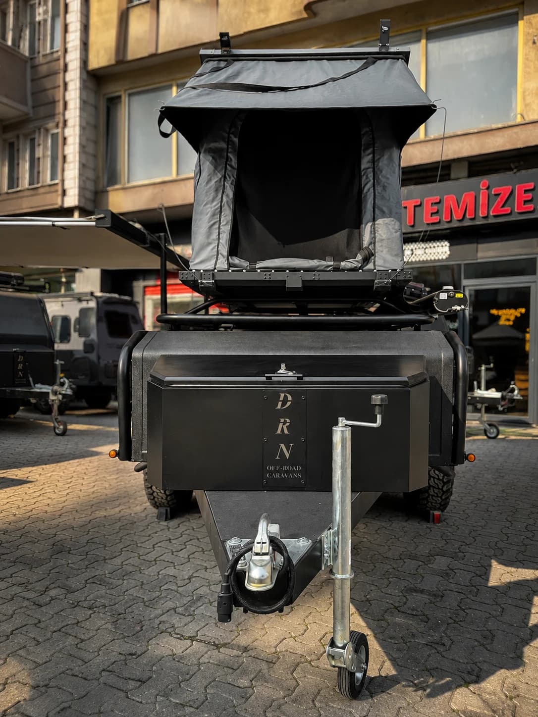 DRN ILGAR X250 açılmış tente ile dış görünüm
